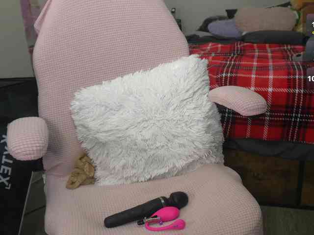 UwUKalieRxUwU webcam