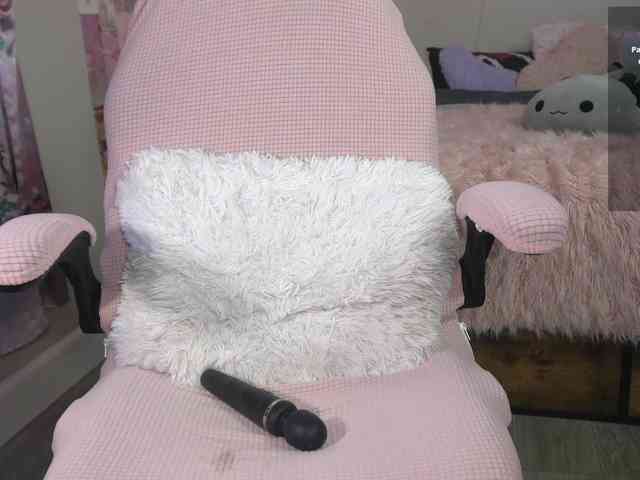 UwUKalieRxUwU webcam