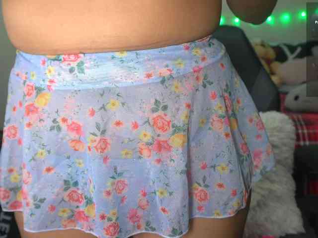 UwUKalieRxUwU webcam