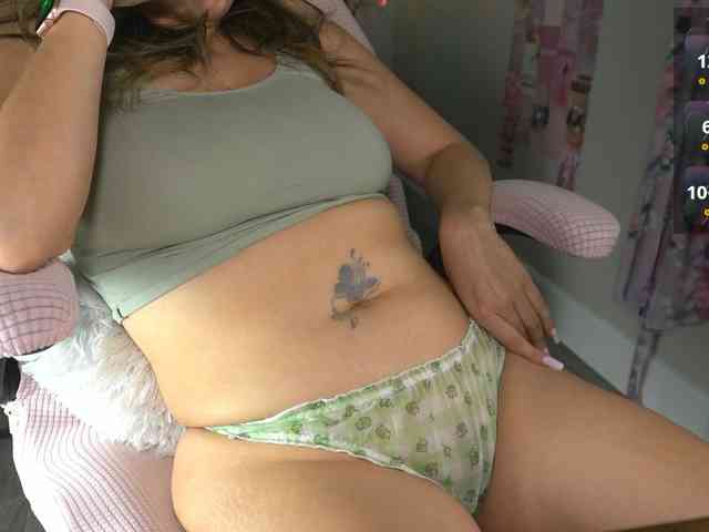 UwUKalieRxUwU webcam