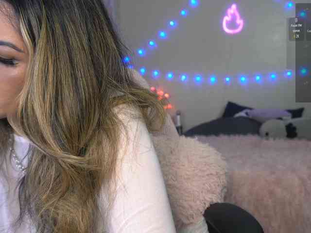 UwUKalieRxUwU webcam