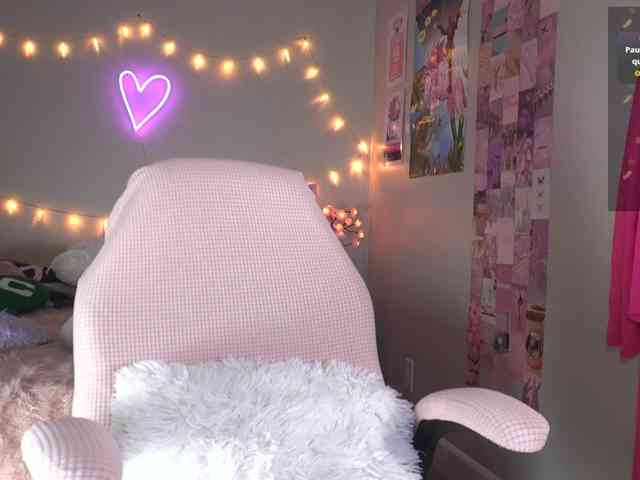 UwUKalieRxUwU webcam