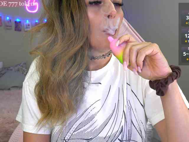 UwUKalieRxUwU webcam
