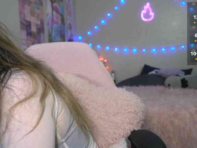 UwUKalieRxUwU webcam