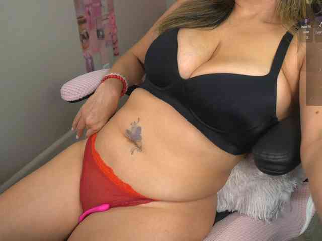 UwUKalieRxUwU webcam