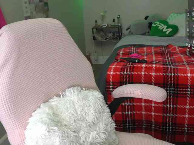 UwUKalieRxUwU webcam