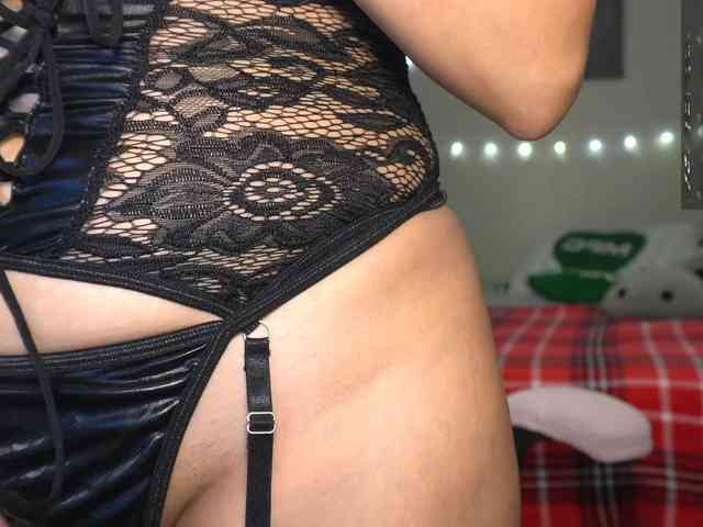 UwUKalieRxUwU webcam