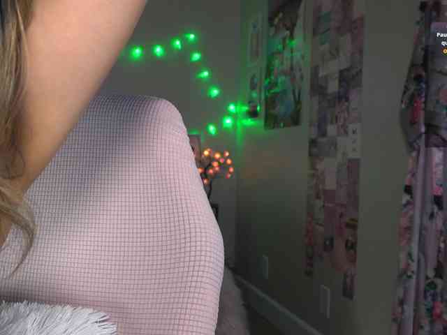 UwUKalieRxUwU webcam