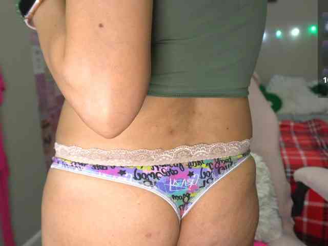 UwUKalieRxUwU webcam