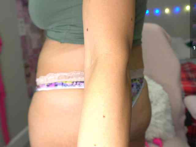 UwUKalieRxUwU webcam