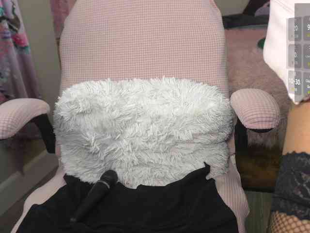 UwUKalieRxUwU webcam