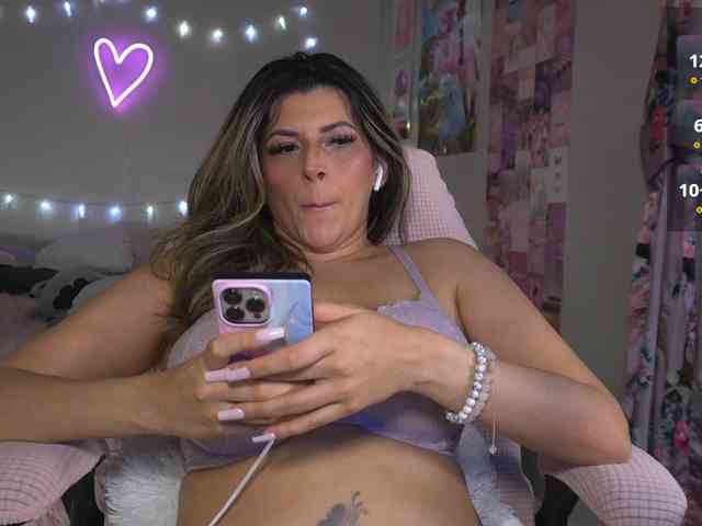 UwUKalieRxUwU webcam