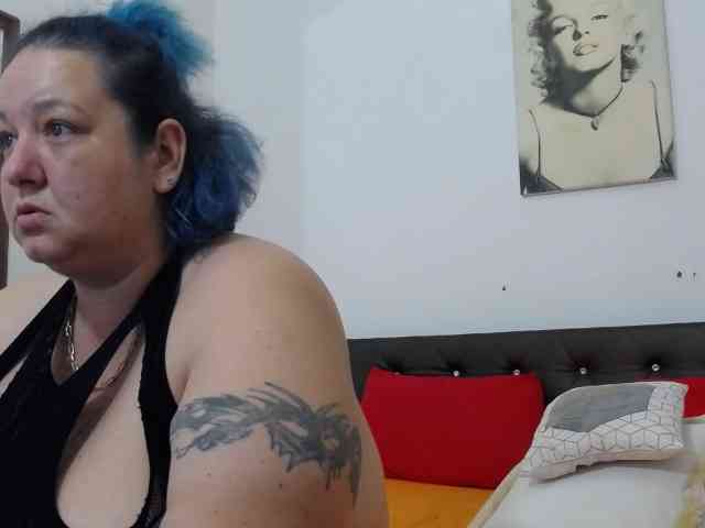 BBWBlackDevon webcam
