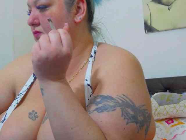 BBWBlackDevon webcam