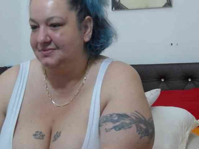 BBWBlackDevon webcam