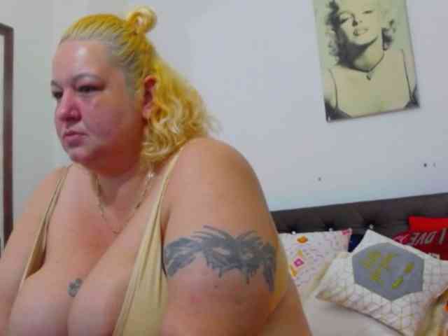 BBWBlackDevon webcam