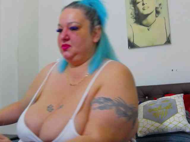 BBWBlackDevon webcam