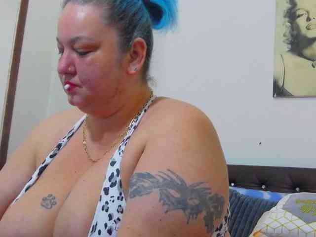 BBWBlackDevon webcam