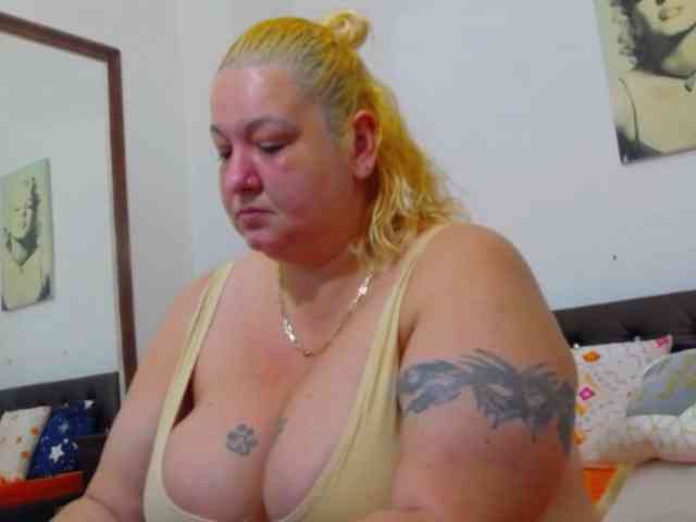 BBWBlackDevon webcam