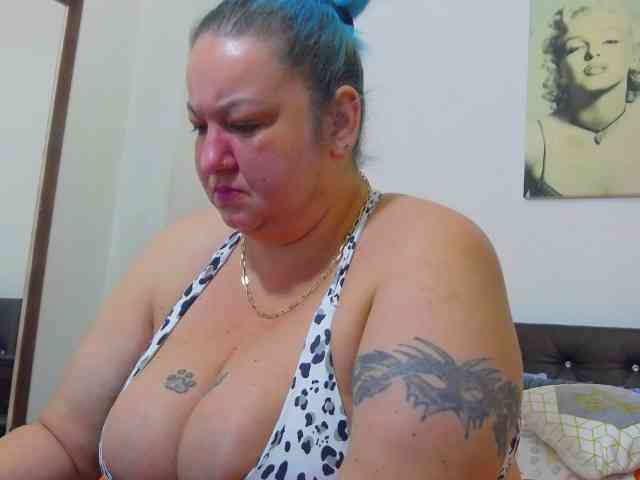 BBWBlackDevon webcam