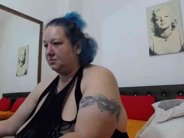 BBWBlackDevon webcam