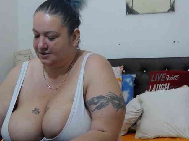 BBWBlackDevon webcam