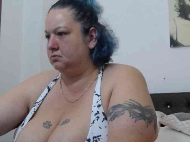 BBWBlackDevon webcam