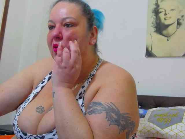 BBWBlackDevon webcam