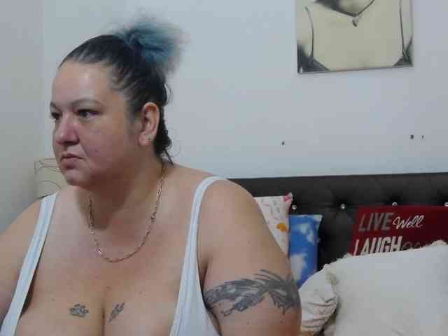 BBWBlackDevon webcam