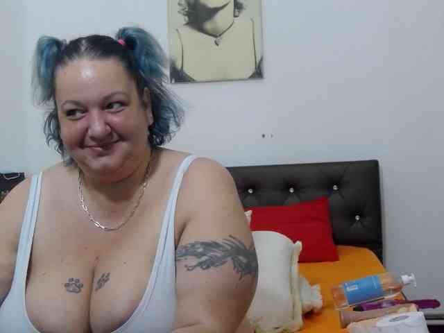 BBWBlackDevon webcam