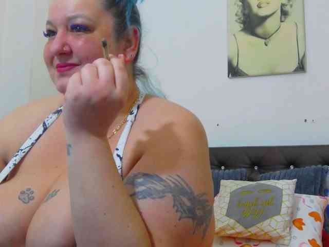 BBWBlackDevon webcam