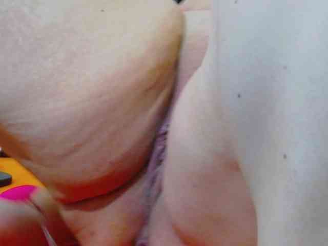 BBWBlackDevon webcam