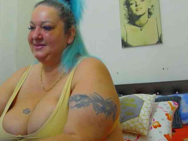 BBWBlackDevon webcam