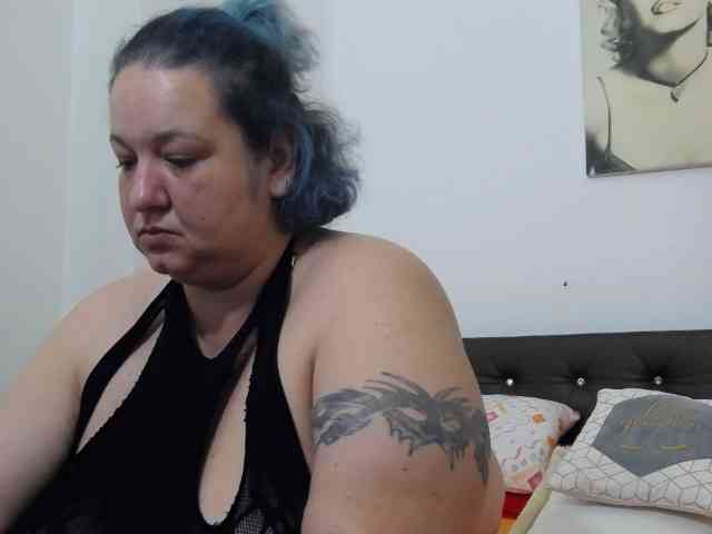 BBWBlackDevon webcam