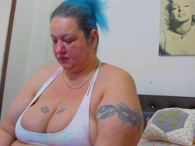 BBWBlackDevon Live Webcam on BongaCams