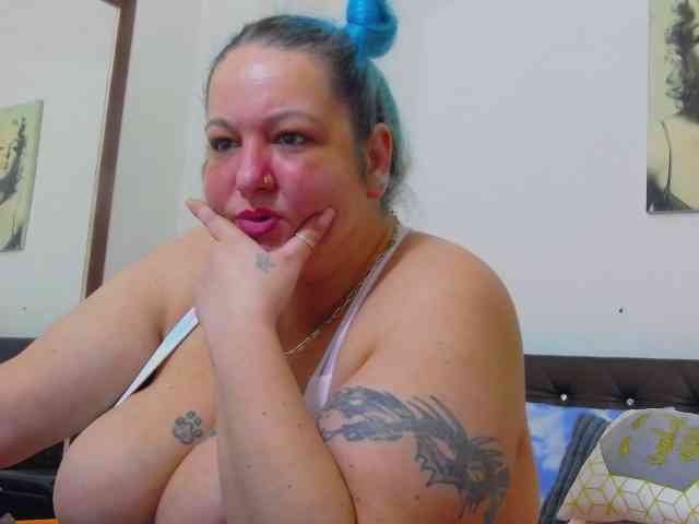 BBWBlackDevon webcam