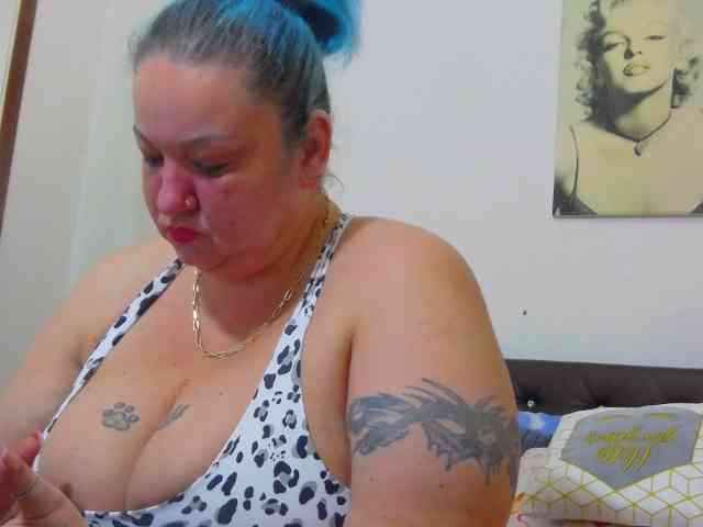 BBWBlackDevon webcam