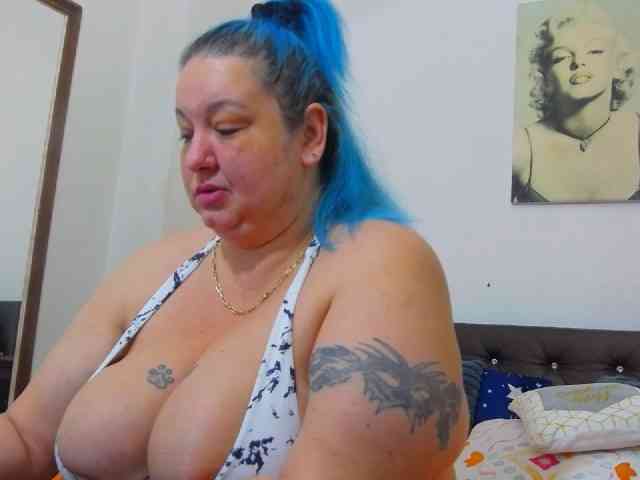 BBWBlackDevon webcam