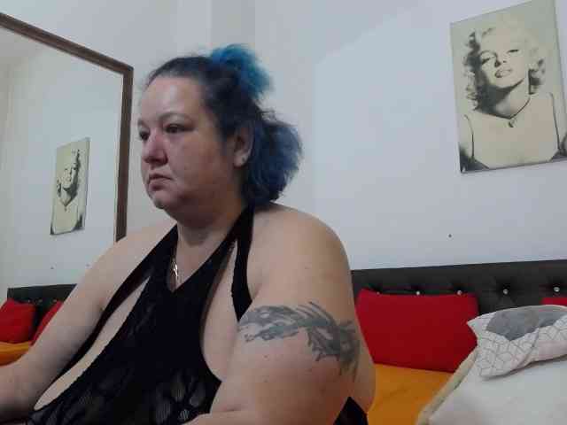 BBWBlackDevon webcam