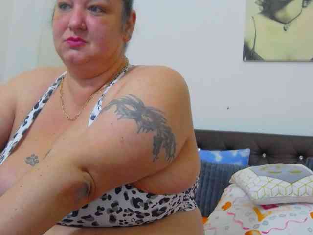 BBWBlackDevon webcam