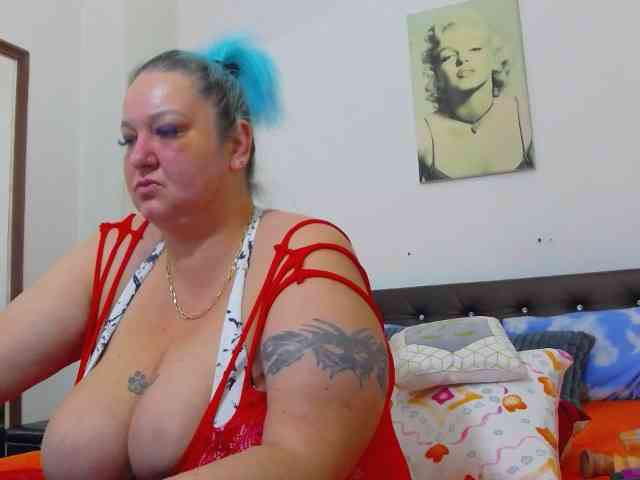 BBWBlackDevon webcam