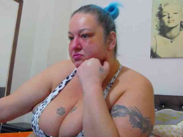 BBWBlackDevon webcam