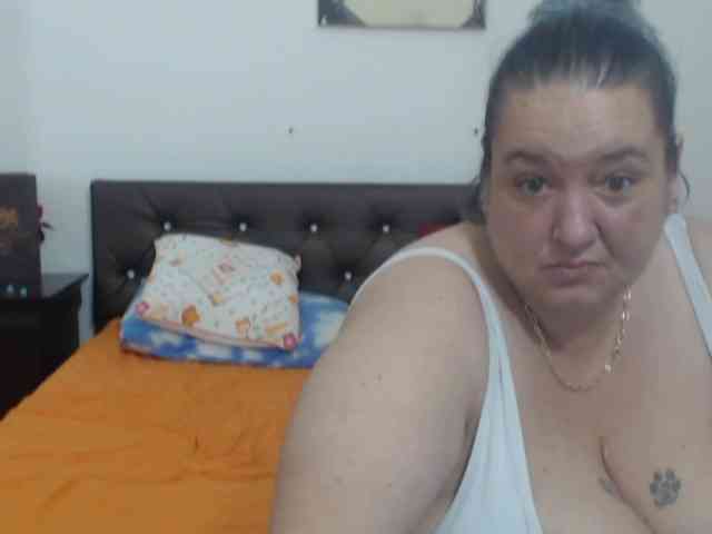 BBWBlackDevon webcam