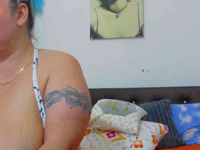 BBWBlackDevon webcam