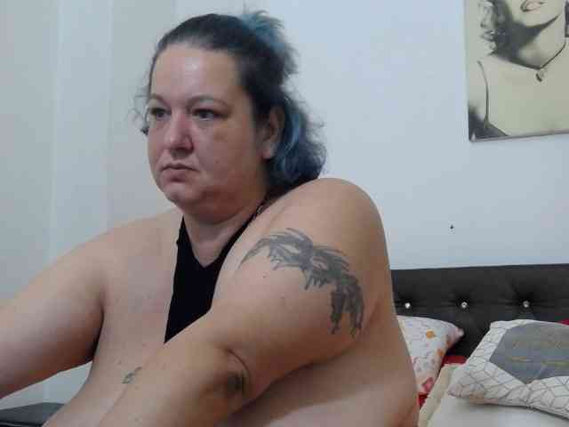 BBWBlackDevon webcam