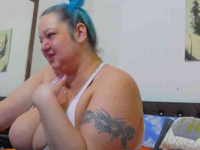 BBWBlackDevon webcam