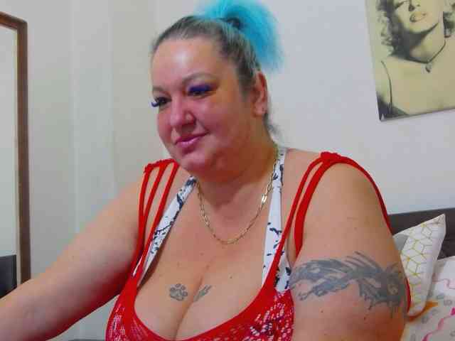 BBWBlackDevon webcam