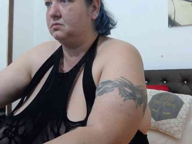 BBWBlackDevon webcam
