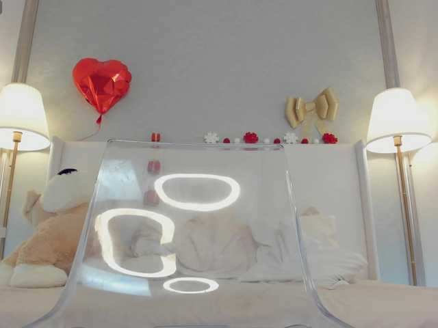 Bellaxdoll's BongaCams show and profile