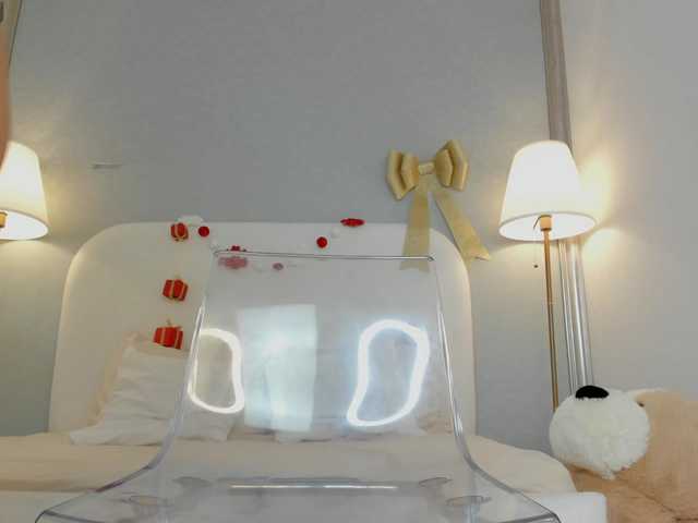 Bellaxdoll's BongaCams show and profile